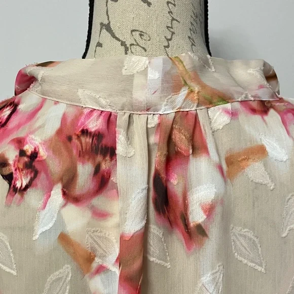 💐 Calvin Klein Tie-neck Blouse Sz XL in Cream/Pink Floral Motif - Picture 6 of 11
